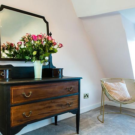 Maison Parfaite Yo1 - Exquisite 400 Year Old, City Centre Townhouse York Kültér fotó