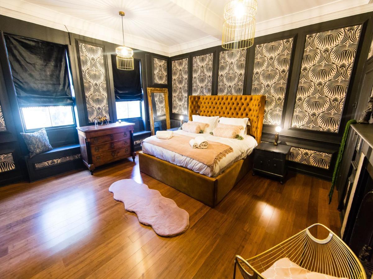 Maison Parfaite Yo1 - Exquisite 400 Year Old, City Centre Townhouse York Kültér fotó