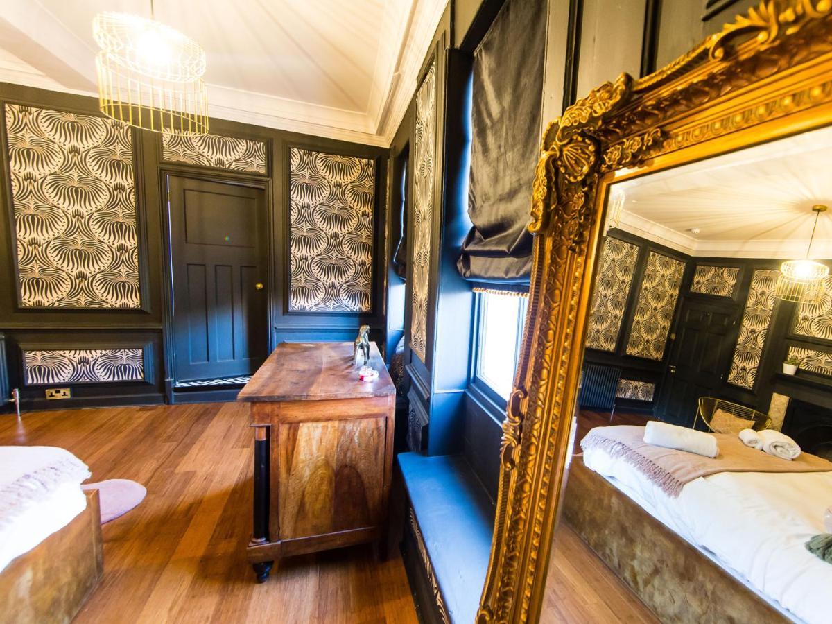 Maison Parfaite Yo1 - Exquisite 400 Year Old, City Centre Townhouse York Kültér fotó
