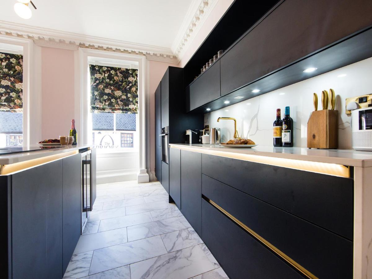 Maison Parfaite Yo1 - Exquisite 400 Year Old, City Centre Townhouse York Kültér fotó